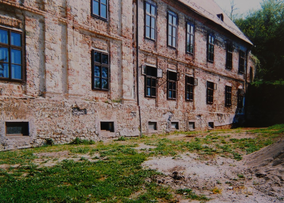 Фотографија из галерије Манастира Кувеждин, 2000 (8)